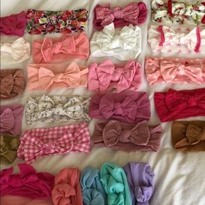 Lot of 33 Baby Bling Bows & 6 Posh Peanut Bows